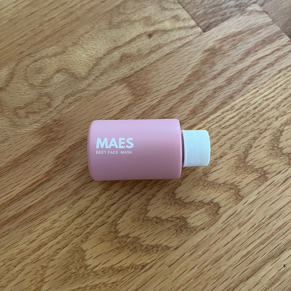 MAES beet face mask urban outfitters - Picture 1 of 3